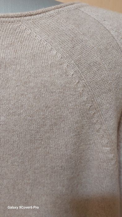 кашмирена жилетка CULTUPE.70%кaшмир.Размер XL.