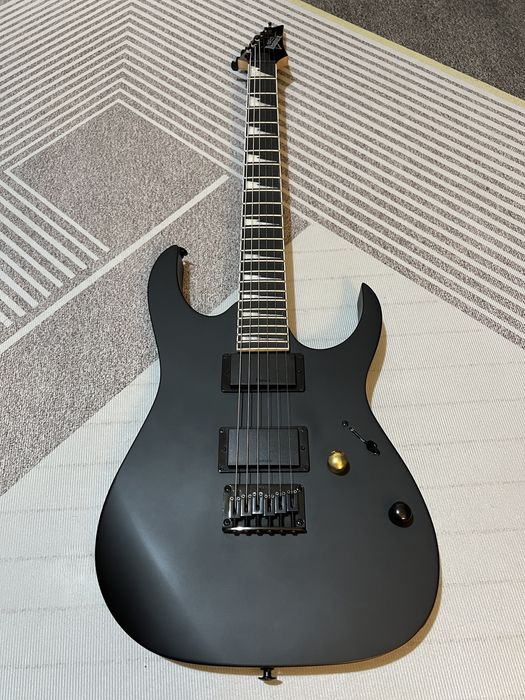 Электрогитара ibanez