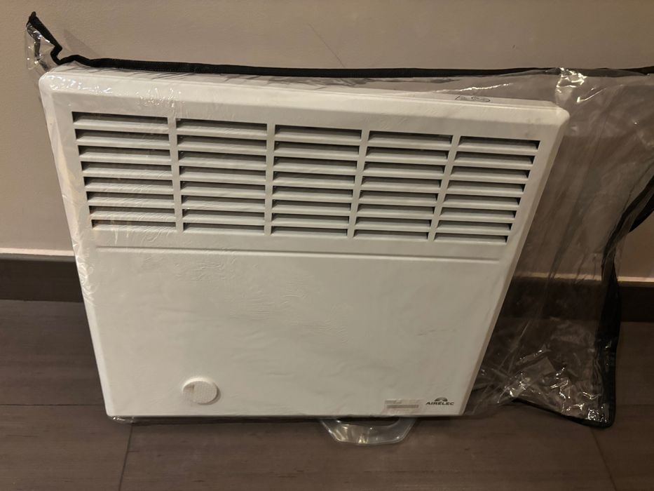 Конвектор за баня Airelec