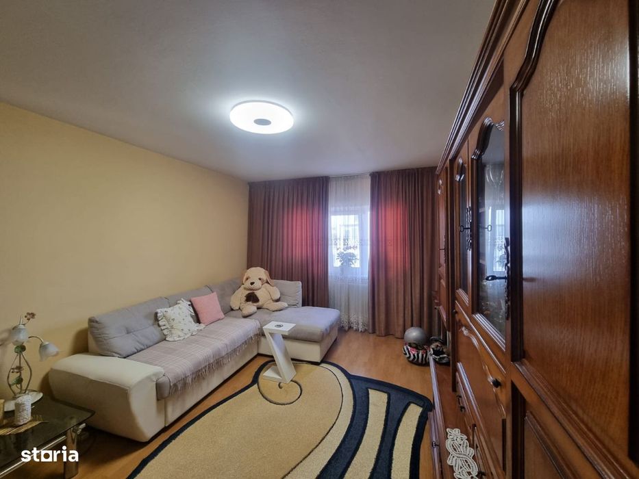 Zona Nord- 2 camere decomandate, etaj 3, mobilat