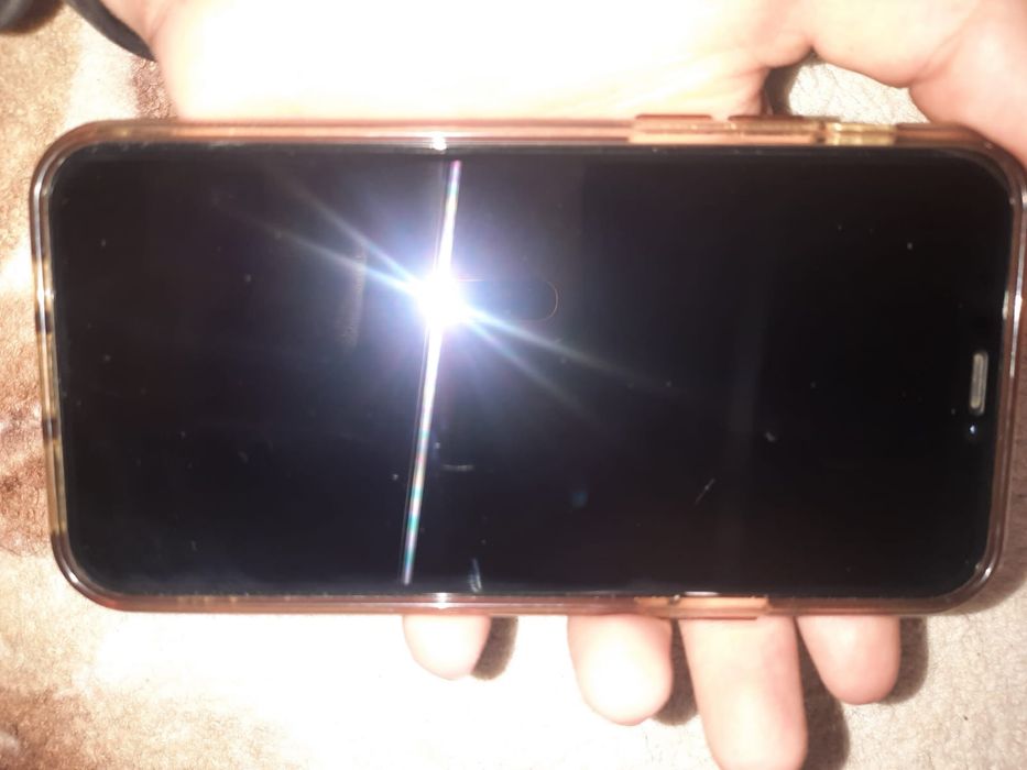 Vand urgent iphone 11 pro
