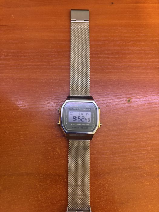 Casio A168WA-3AYES + Подарък метална верижка