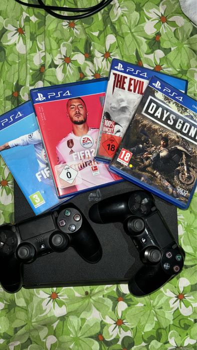 Продавам playstaion 4 slim