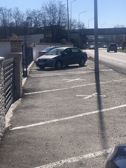 Inchiriez parcare  450 mp ,zona comerciala,vis a vis de Suzuki