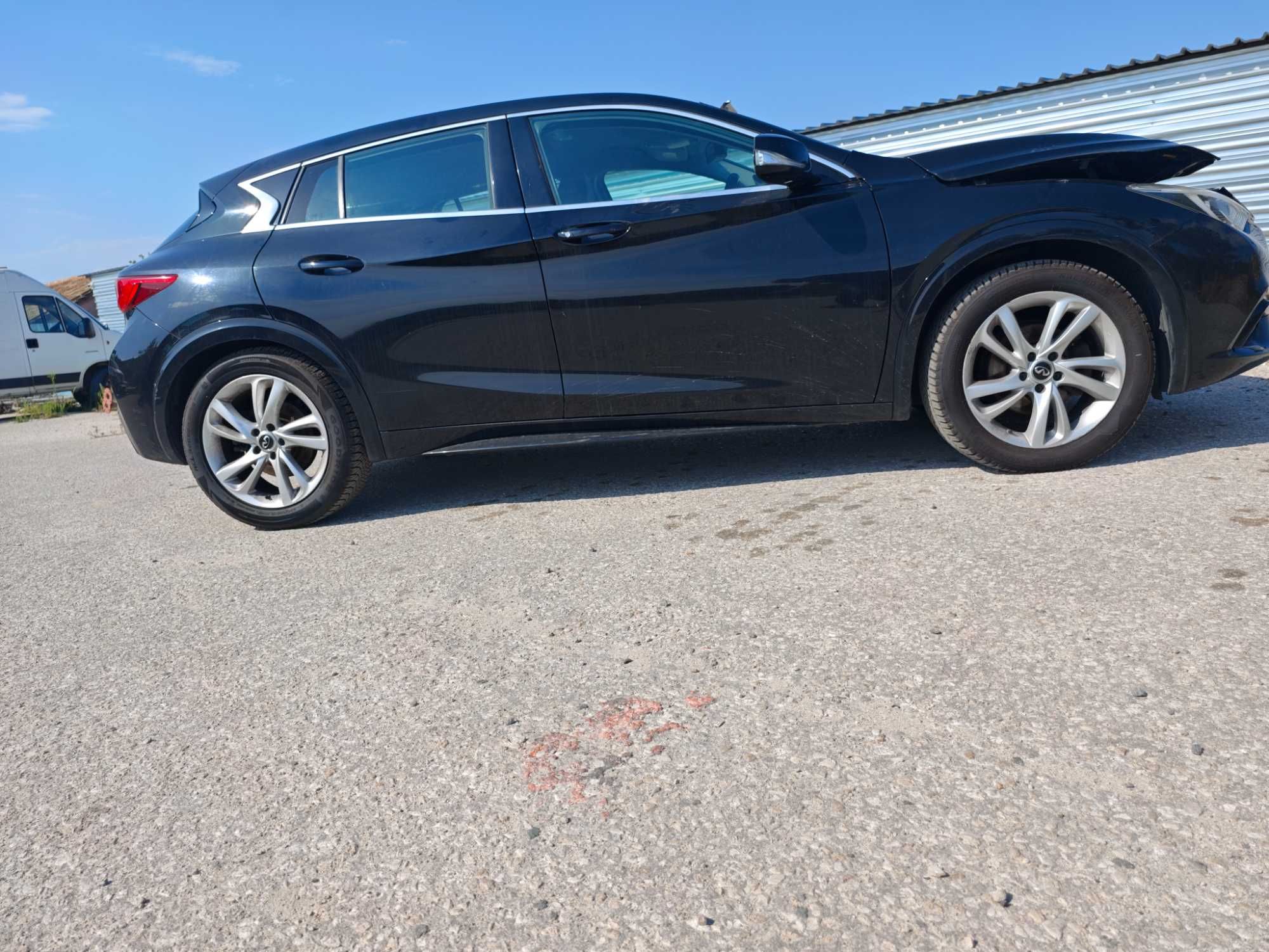 На части Infiniti Q30 1.5 9k9 кожа 85 000 Инфинити дизел