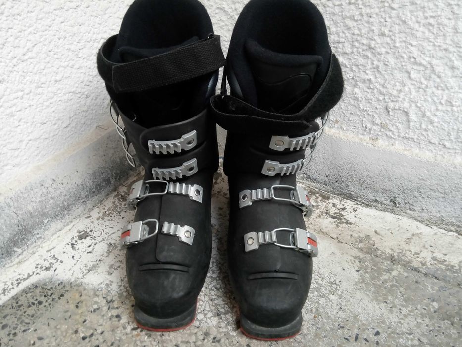 Ски екип BELFE, ски SALOMON 130см, щеки INTERSPORT, обувки TECHNO-pro