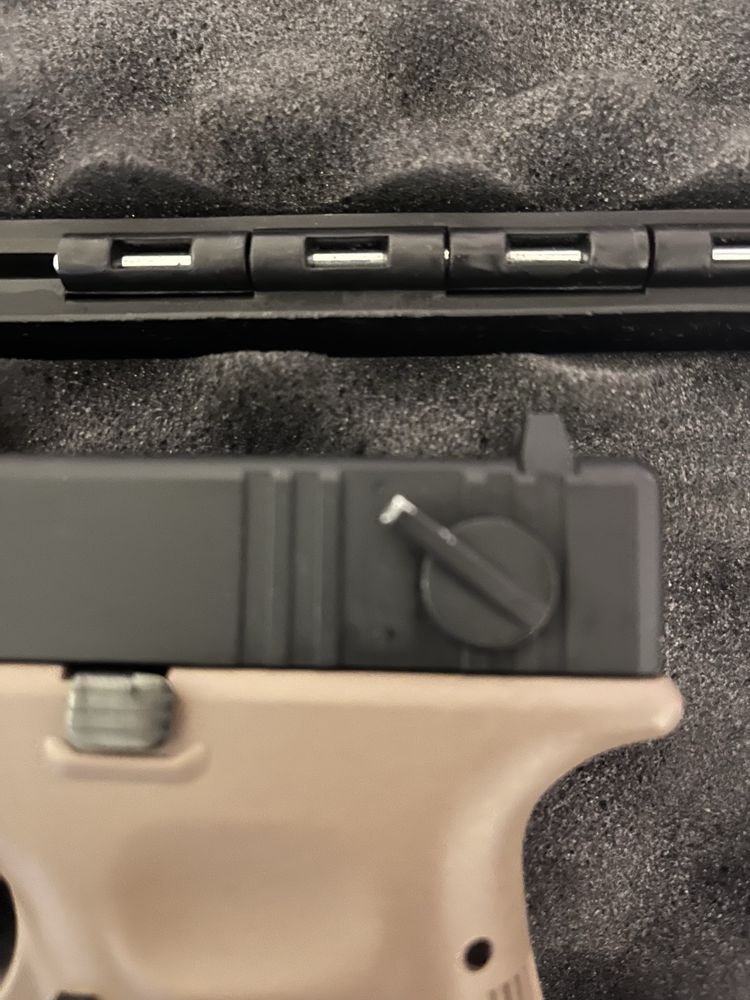 Продавач Glock 19 еърсофт