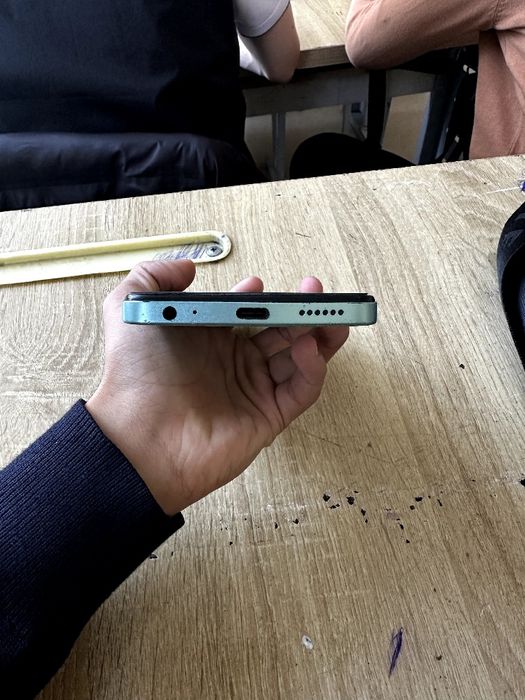 Infinix smart 8 sotiladi