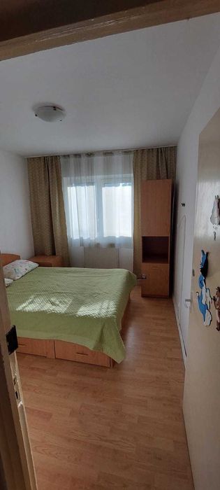 Apartament de inchiriat 4 camere, zona 1 Decembrie Fagaras