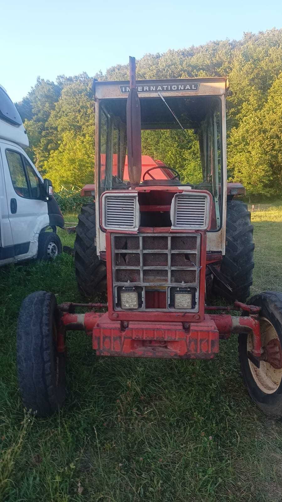 International 844 SB