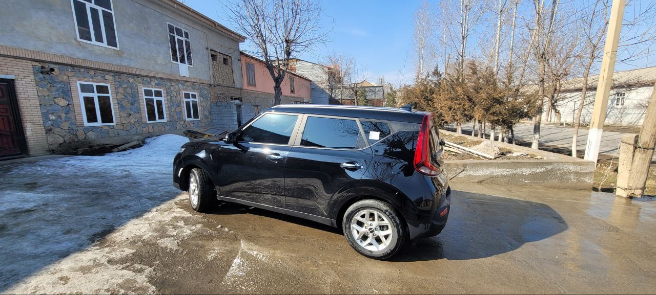 Kia 2022 yil 888