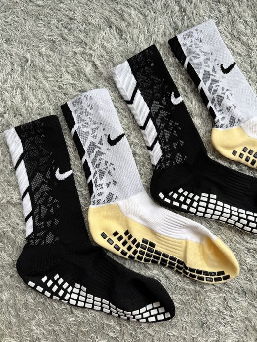 Спортни Дълги Чорапи Nike Grip