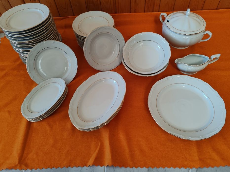 Голям винтидж порцеланов сервиз за хранене 72 части