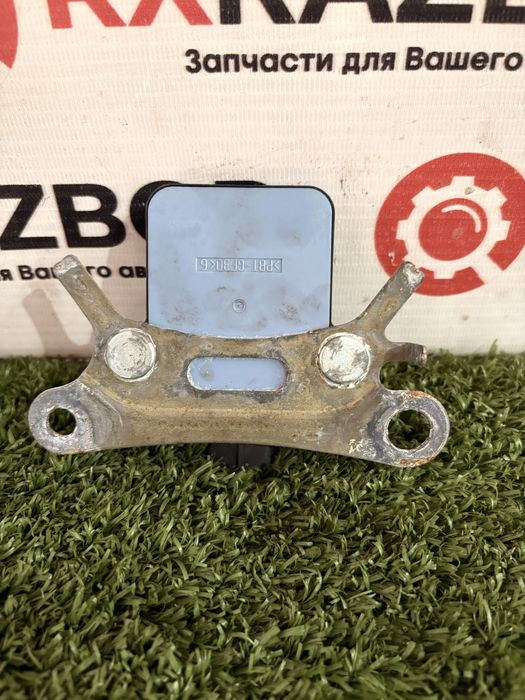Датчик удара / Sensor Yaw Rate (Airbag Sensor) Lexus RX L10