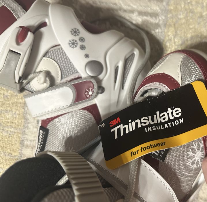 Продам коньки, оригинал, абсолютно новые.