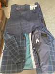 Costum modern Zara,impecabil ca nou