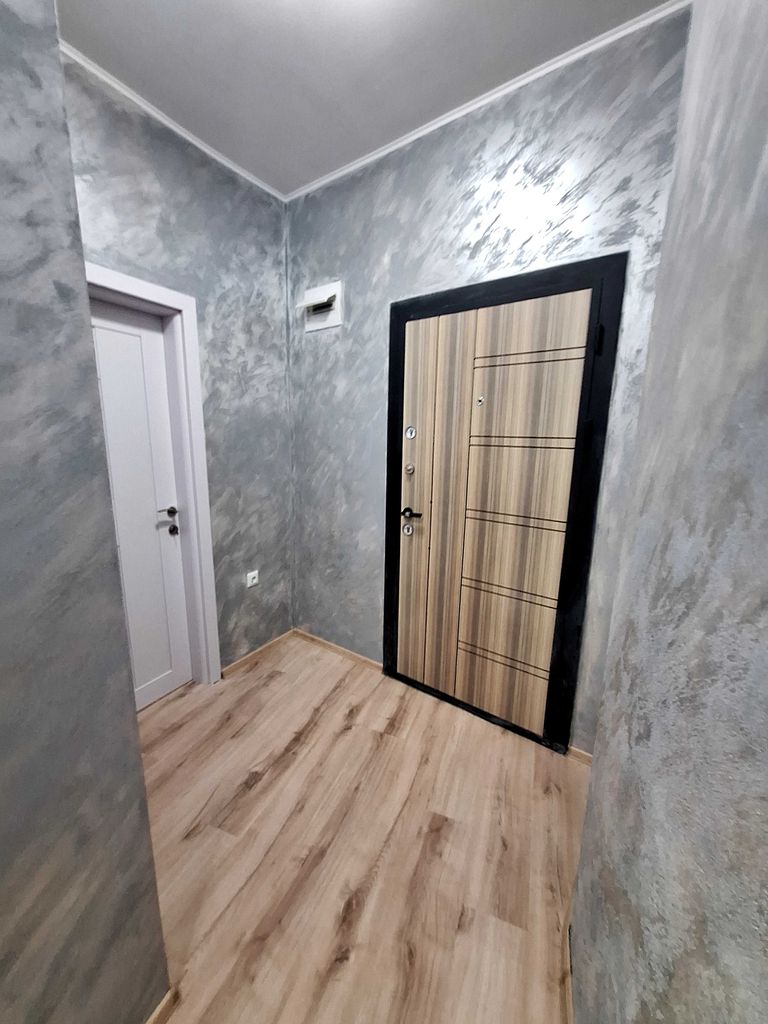 Продава се Двустаен апартамент в Търговище, Запад 2 - 57 кв.м за 1566 €/кв.м - Снимка #19
