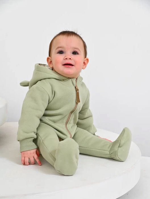 Продам комбинезон с начесом