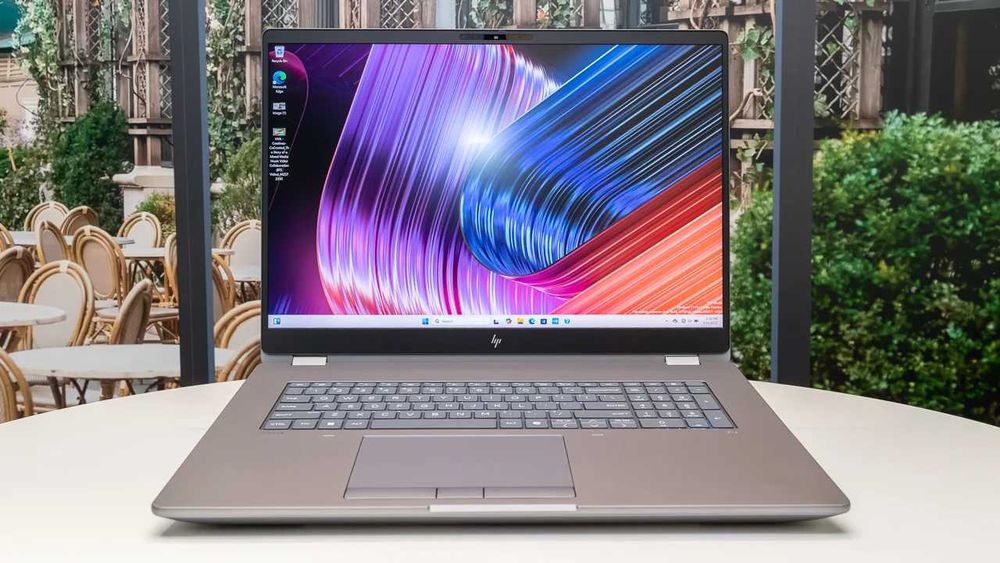 HP ZBook Fury 16 G1i Ultra 9 285HX 192GB Ram RTX Pro5000 24GB 2TB 4Ani