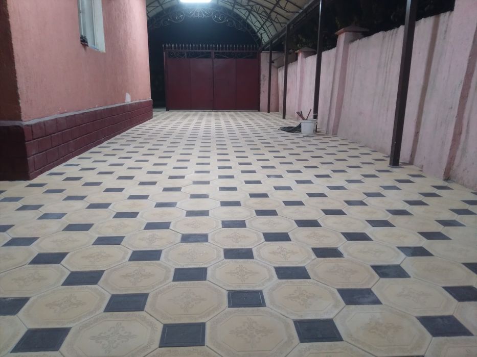 Кочестьвенно укладка брусчатьки,Стяжка,Дикий камень,Тротуарный Плитка.