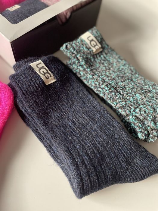 Комплект зимни чорапи страхотен модел в кутия UGG