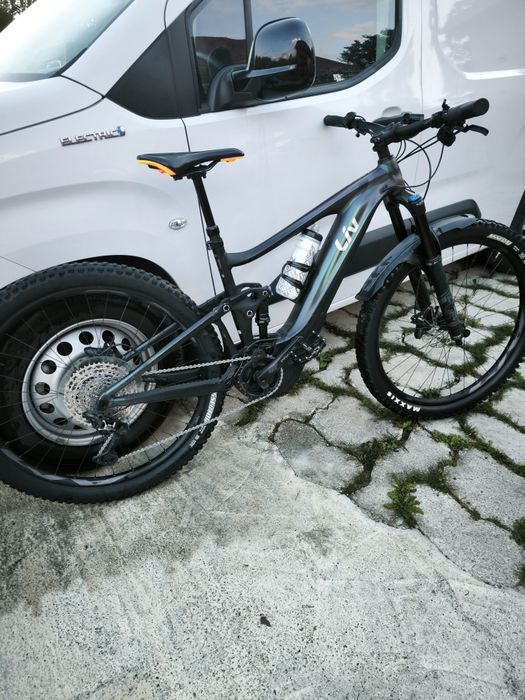 Bicicletă electrică (ebike hibrid)Giant Intrigue X e+ pro 2  29