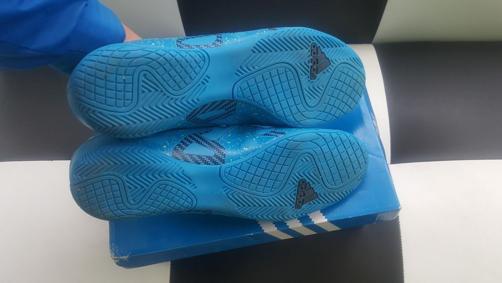 3 чифта обувки  adidas