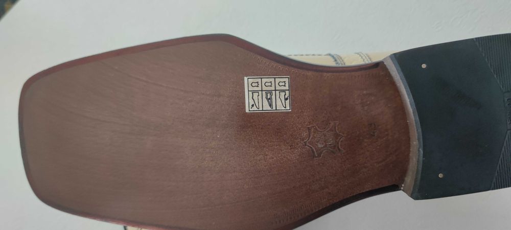 Pantofi bărbătești eleganți