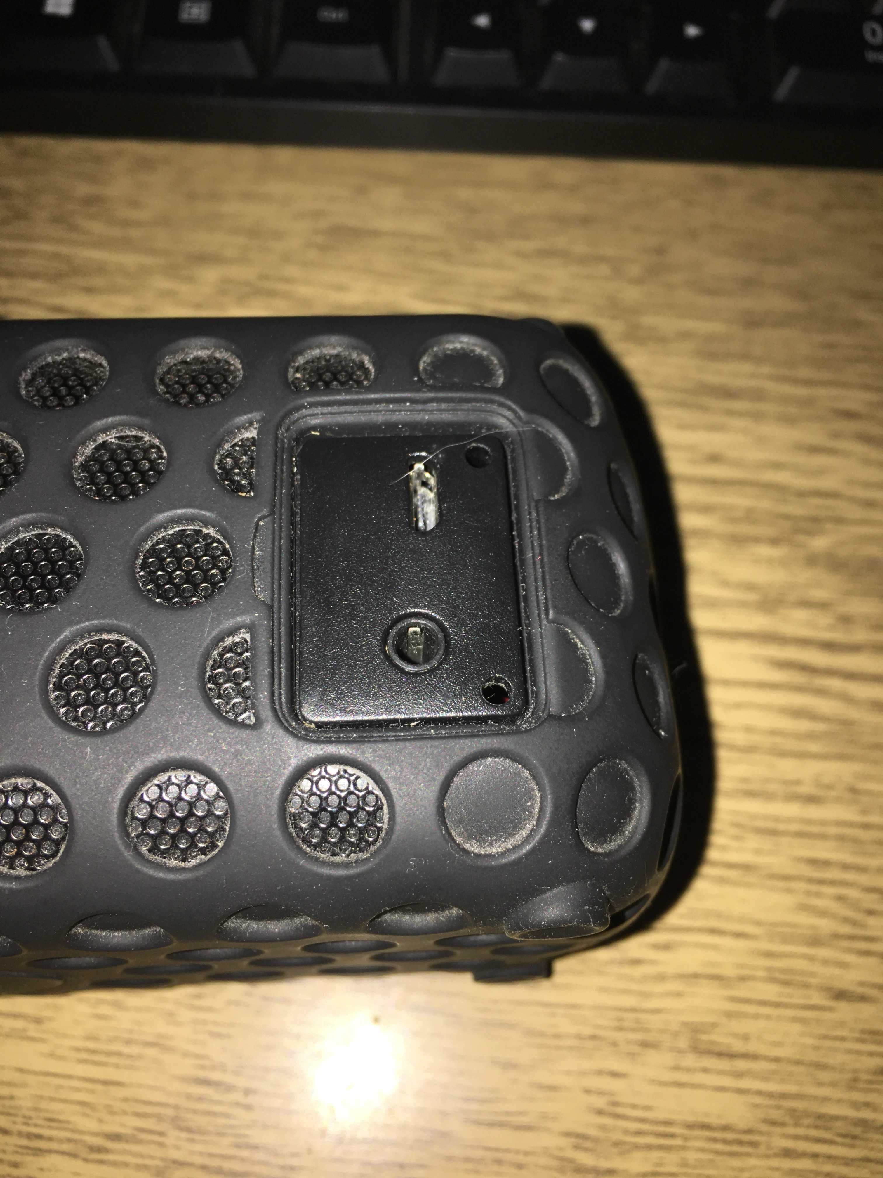 Bluetooth тонколона със слънчев панел