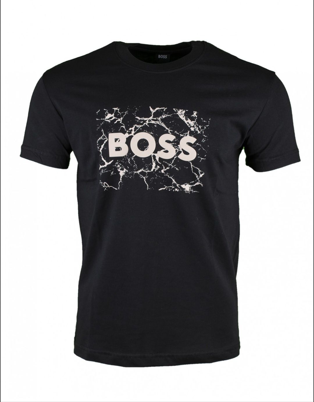 Тениска на Boss.