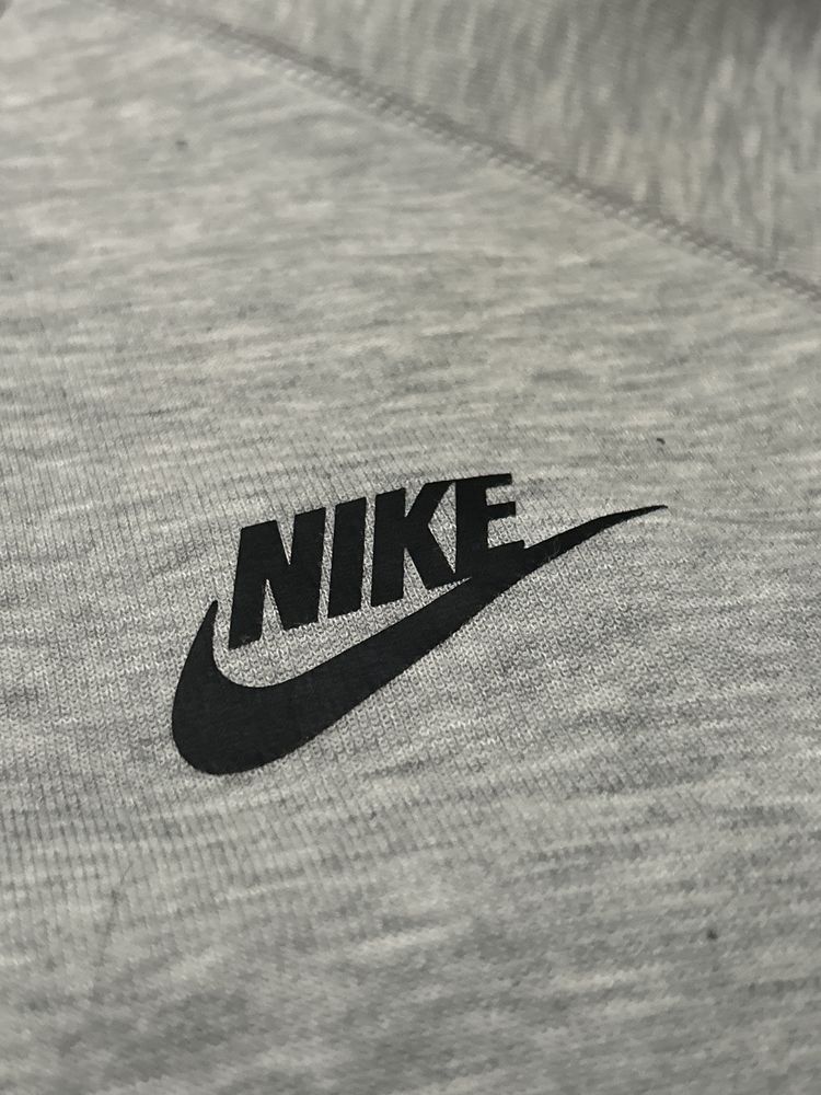Nike tech fleece горница