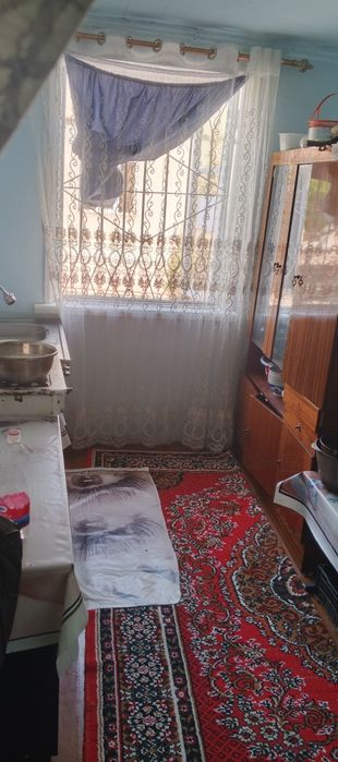 Дом сотилади центрда