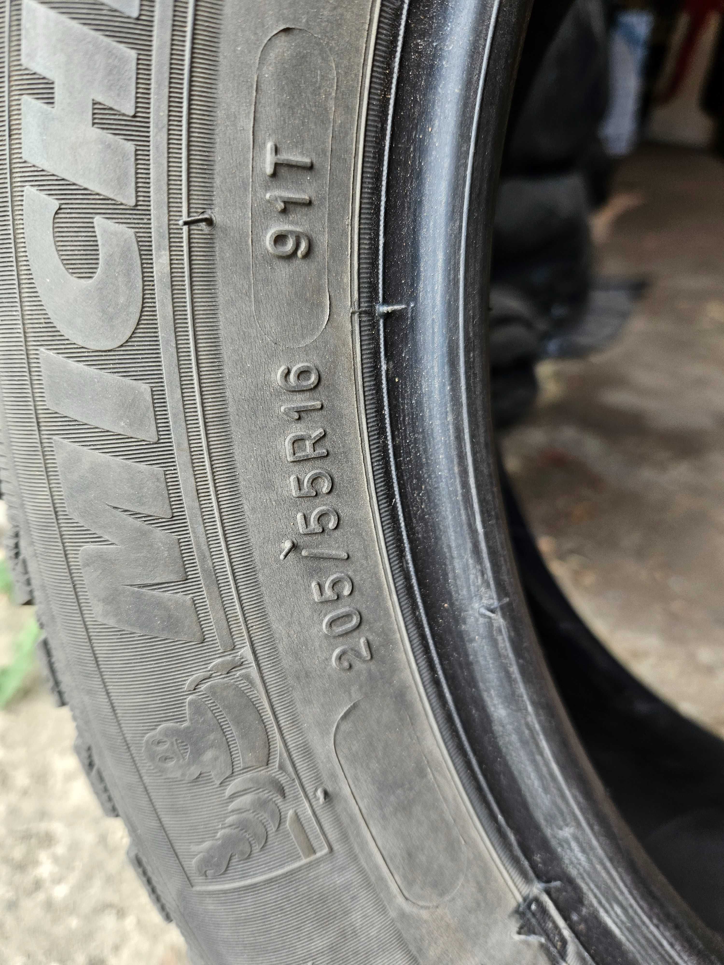 Зимни гуми Michelin 205/55 R16 4бр.