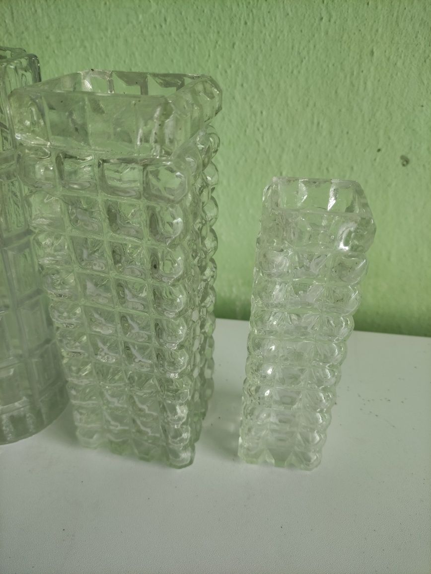 Стъклени вази - три вази