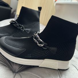 Обувки на Liu Jo