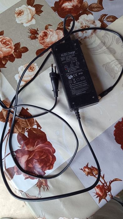 Vând trotineta iSEN X9 plus Negru