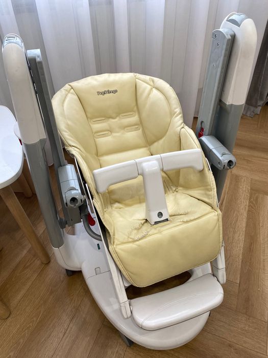 Peg Perego Tatamia Follow Me — многофункциональный стульчик 3-в-1