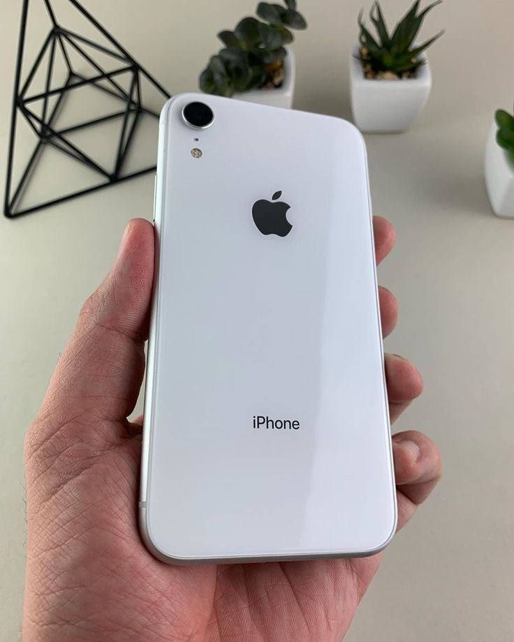 iPhone XR 128  акум: 74%