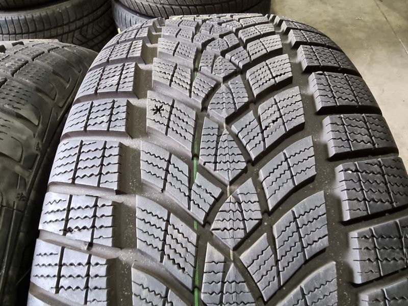 255/55/19 Goodyear 2бр