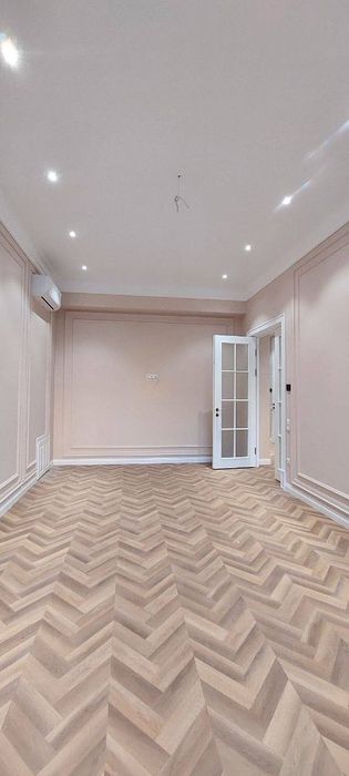 Сдается Евро дом в стиле Хай-тек возле больницы Мать и Дитя ( н833 )