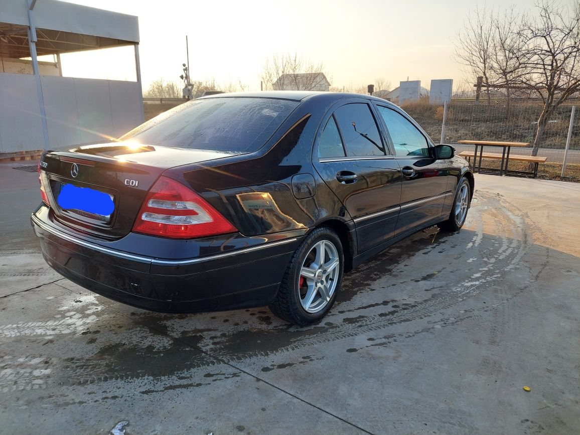 Mercedes C class C220 2.2