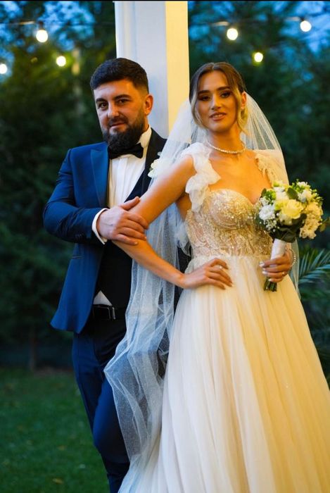 Rochie Miresa, model deosebit