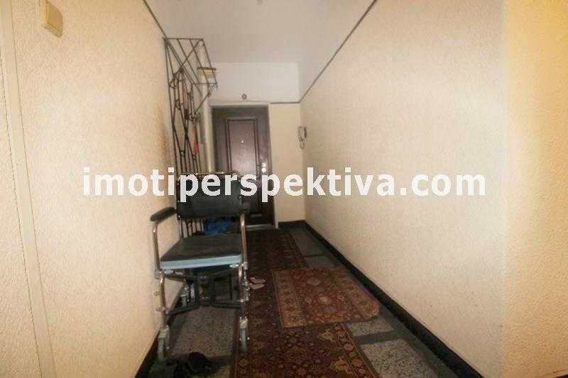 Продава се Тристаен апартамент в Пловдив, Кючук Париж - 100 кв.м за 1300 €/кв.м - Снимка #12