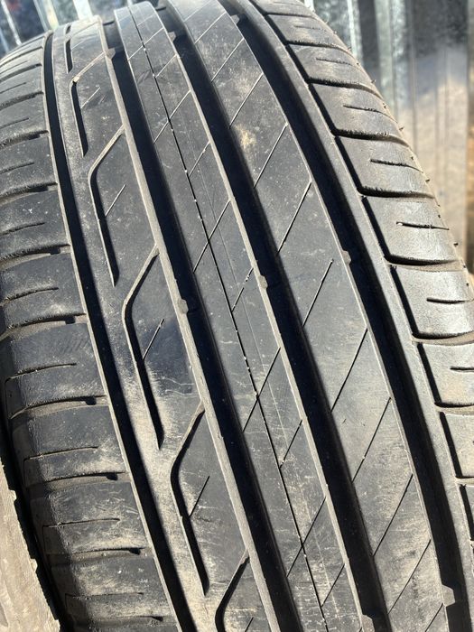 215/55/17 Бриджстоун Летни
