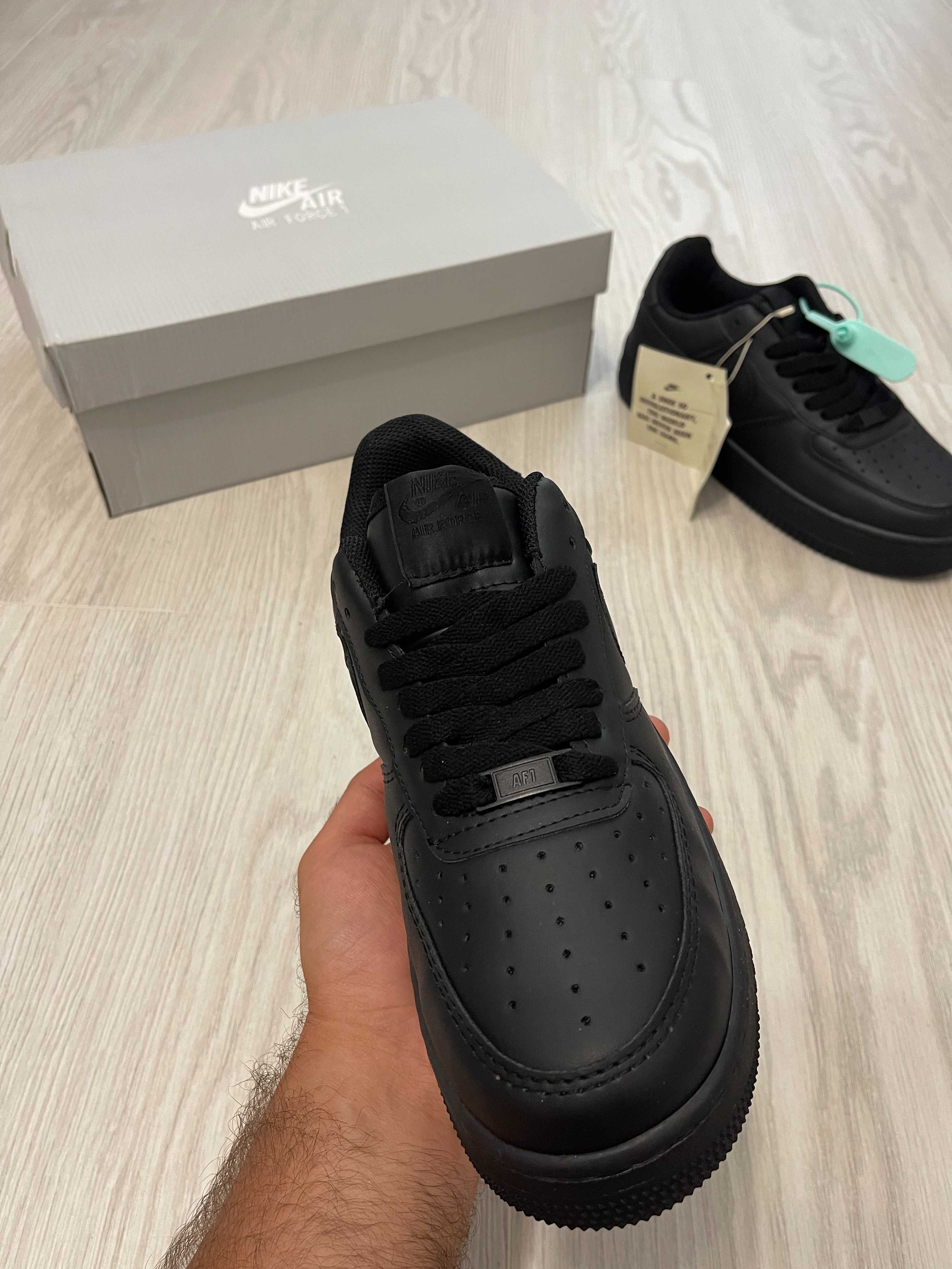 Adidasi Air Force 1 Low Triple Black sneakers NIKE  Full Box  NOI