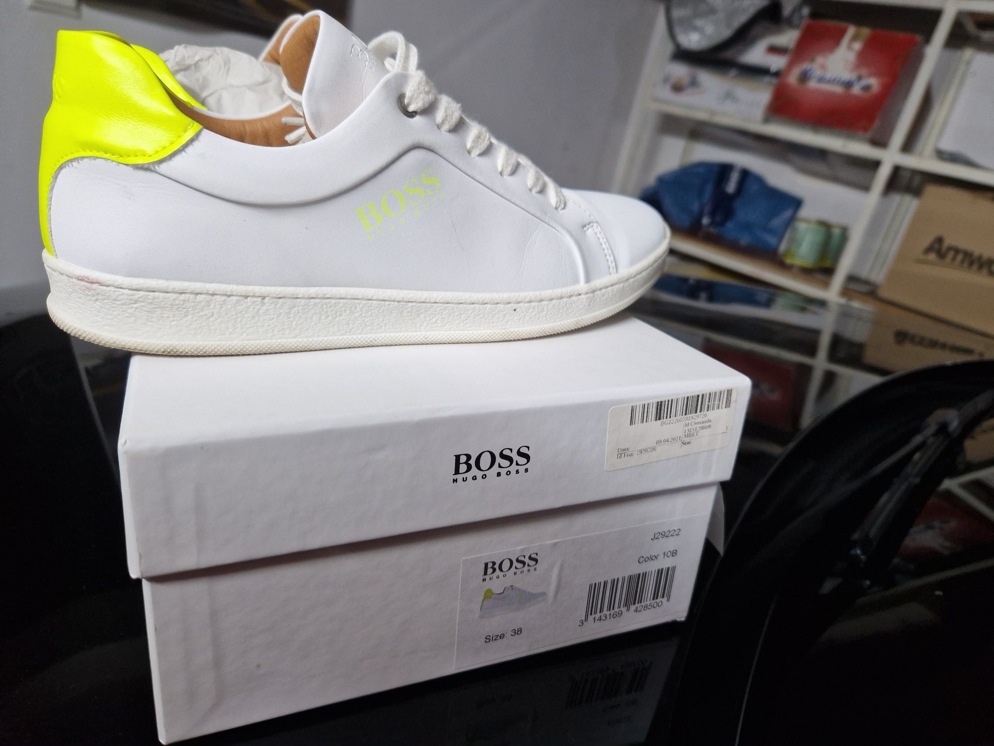 Обувки Boss 38номер