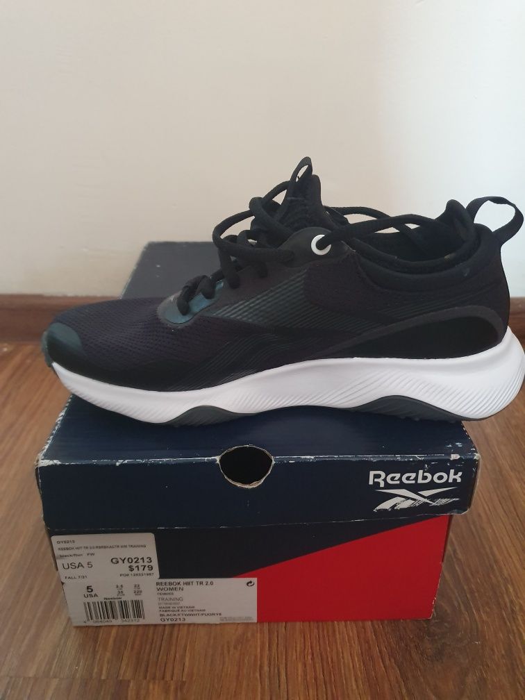 Продам Reebok HIIT TR 2.0 WOMEN Training Shoes Black. Размер 35,  35.5