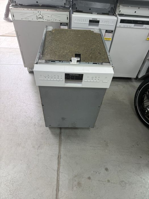 Съдомиялна За Пoлу вграждане SIEMENS 45/см