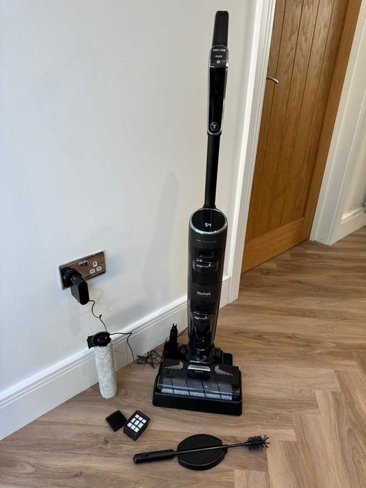 Tefal X-CLEAN 4 Безжична прахосмукачка за мокро и сухо почистване,сива