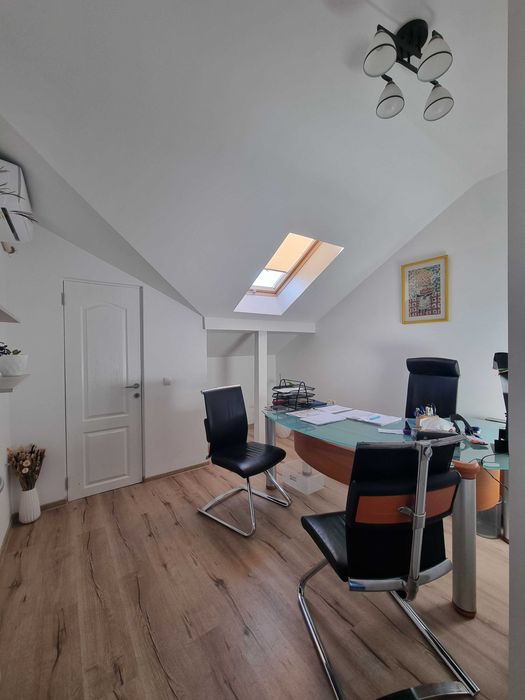 Ultracentral, zona 0, 4 camere pentru birouri, in vila noua, mobilat